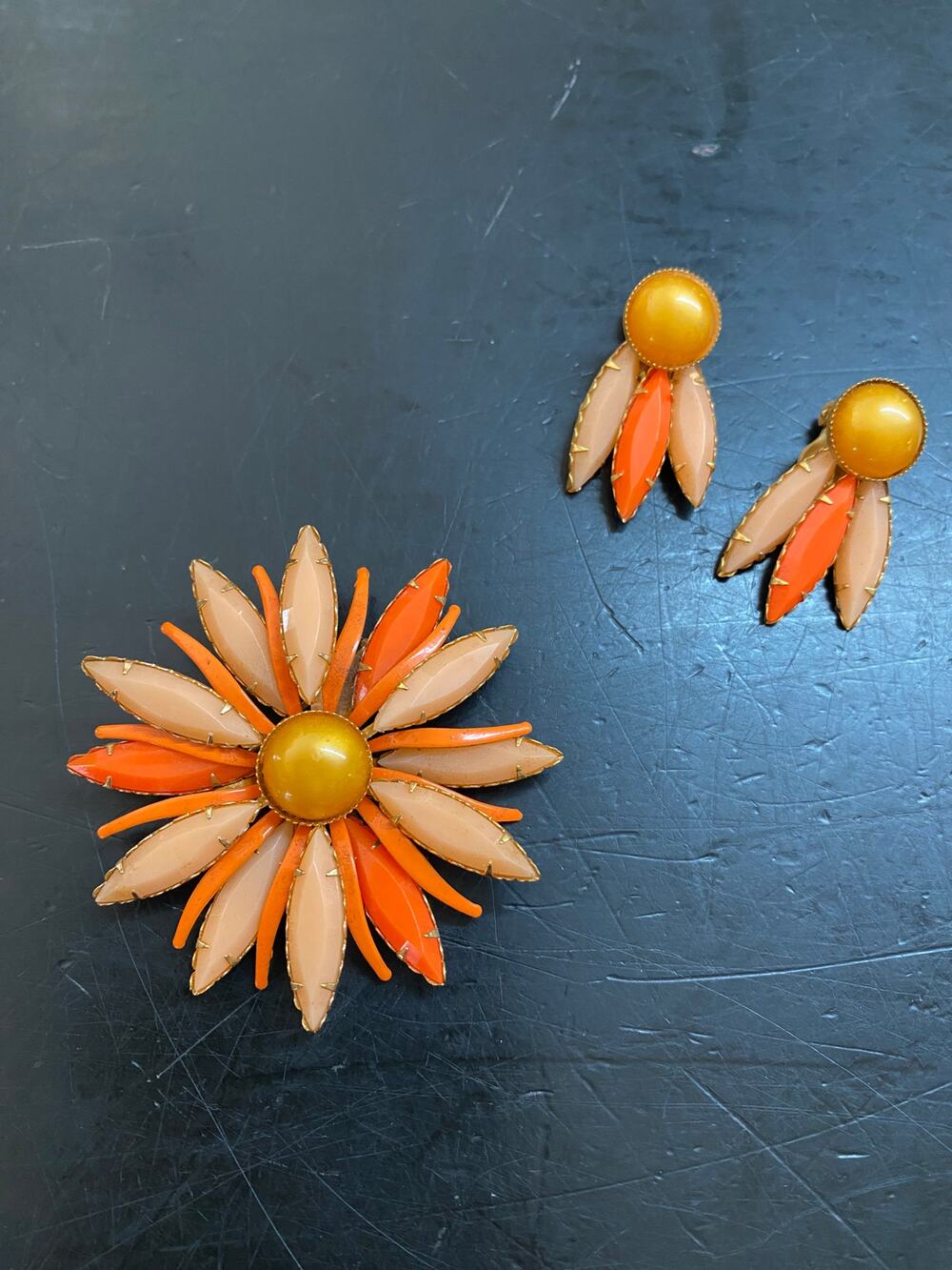 vintage 1960s orange flower brooch and earrings, mod 60s jewelry set, floral pin
